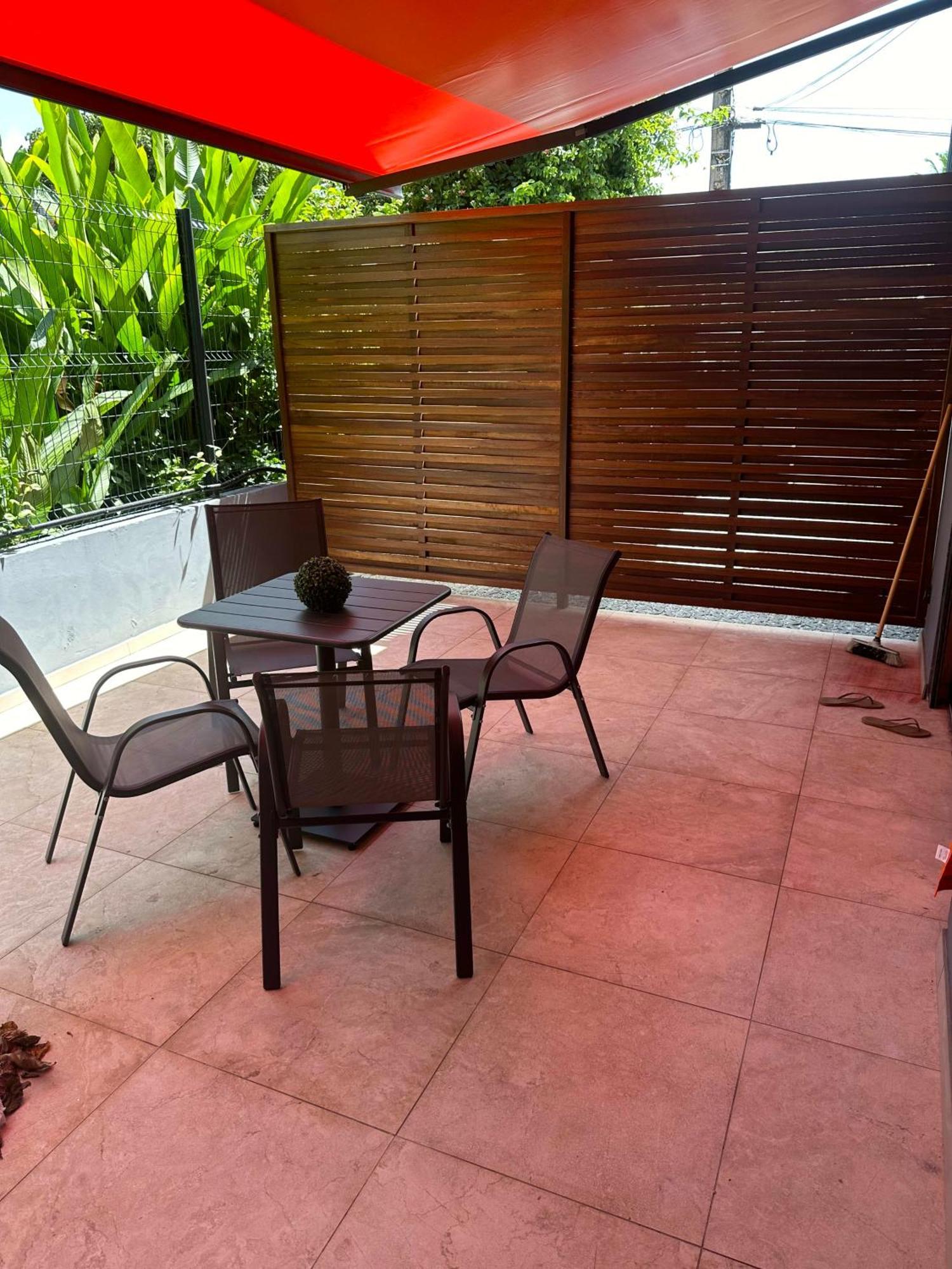 Un Moment De Detente Cayenne Bagian luar foto